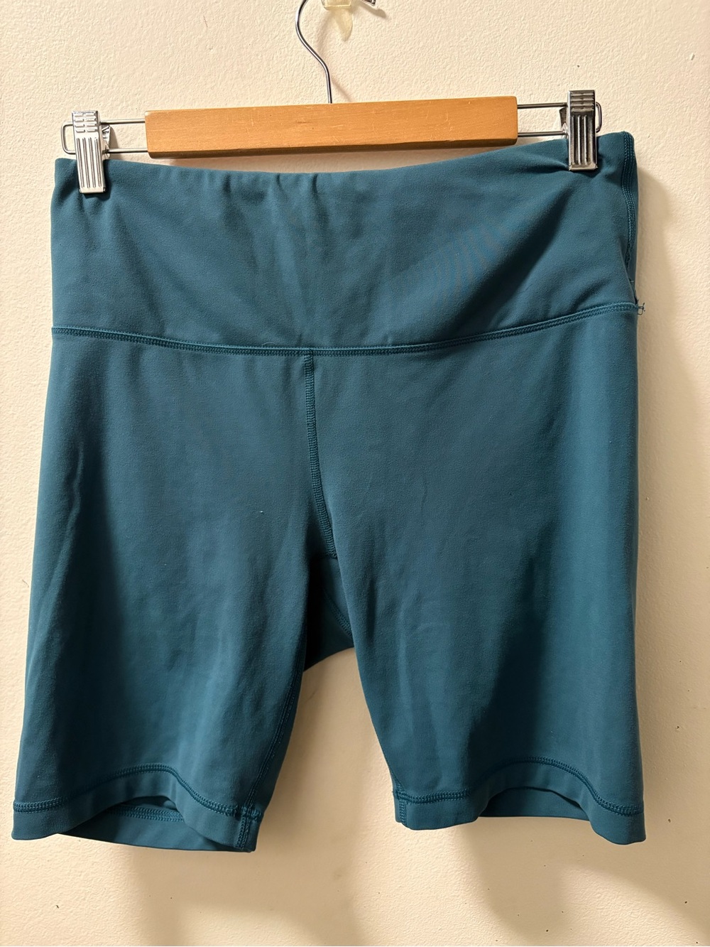 High-Rise Teal Women’s Performance Bike Shorts size Large